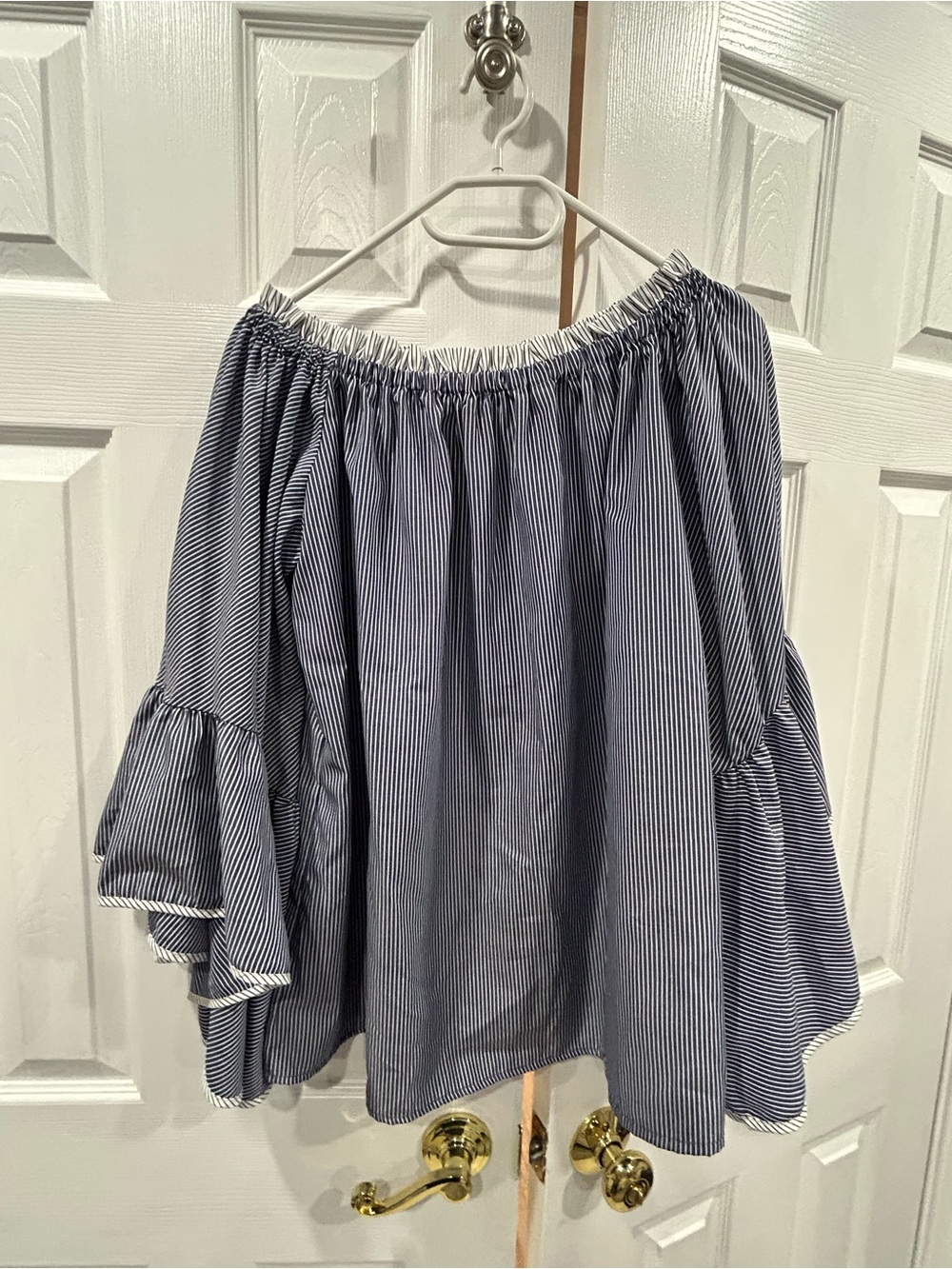 Umgee off the shoulder Navy & White Striped shirt - M